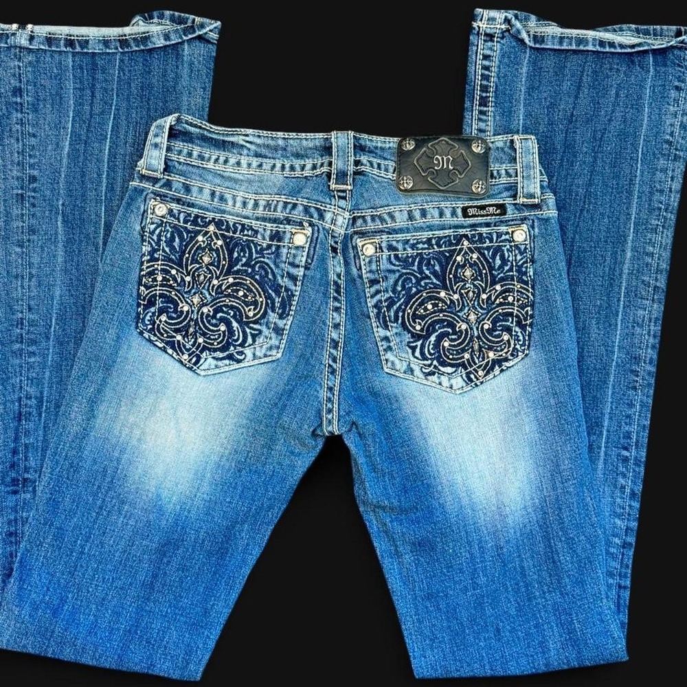 Miss Me Low Rise Bootcut Jeans - Picture 3 of 7